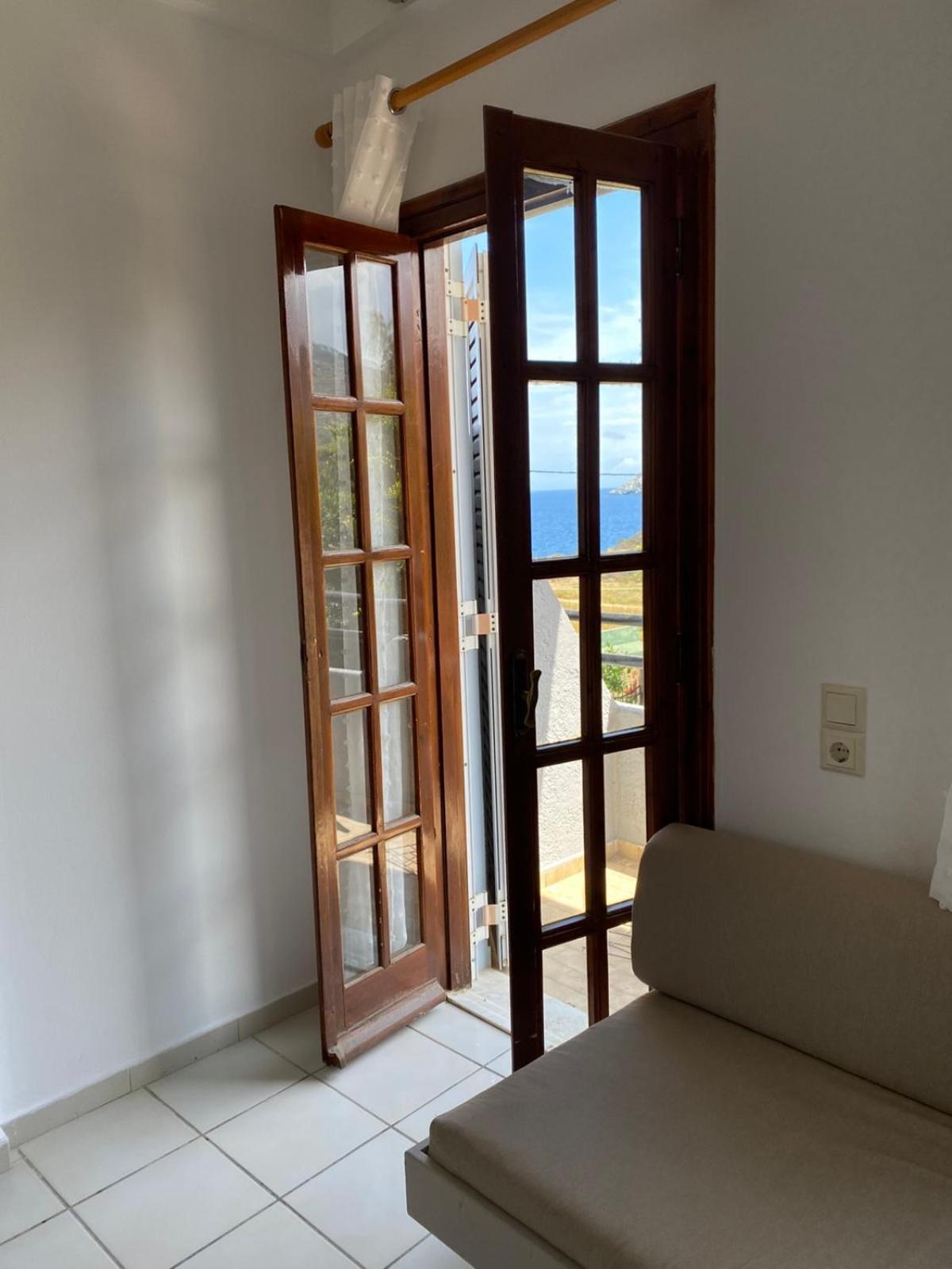 Evita Bay Agia Pelagia Heraklion Room photo